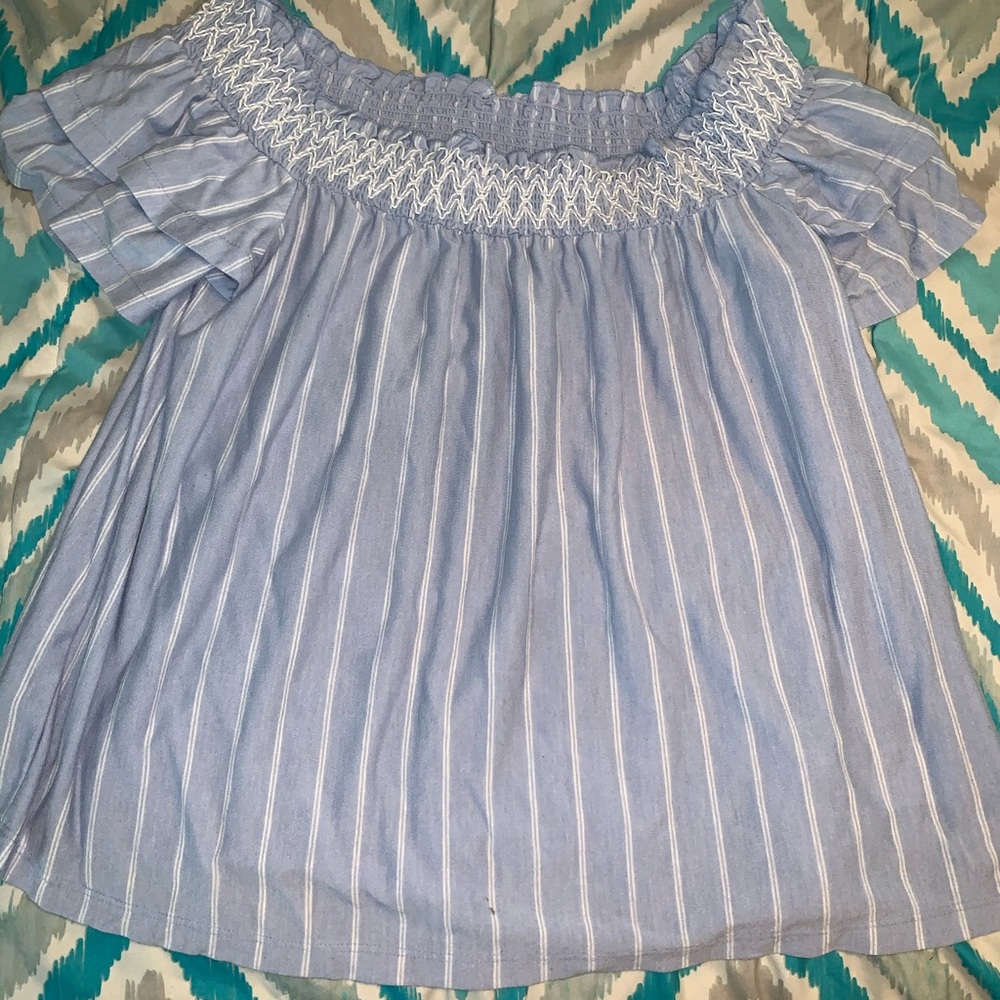 Blue and white off shoulders mini crop top.